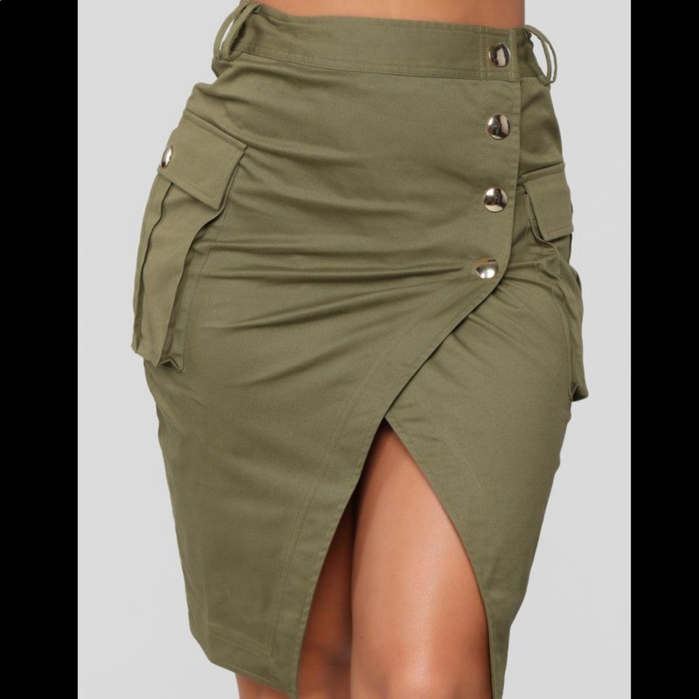 Charlize cargo skirt fashionnova